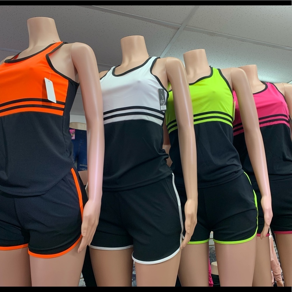 NWT SUPER CUTE SHORT SET